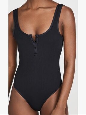 L×SPACE Riding High Ribbed Float On Black One Piece Swimming Suit Size 8.